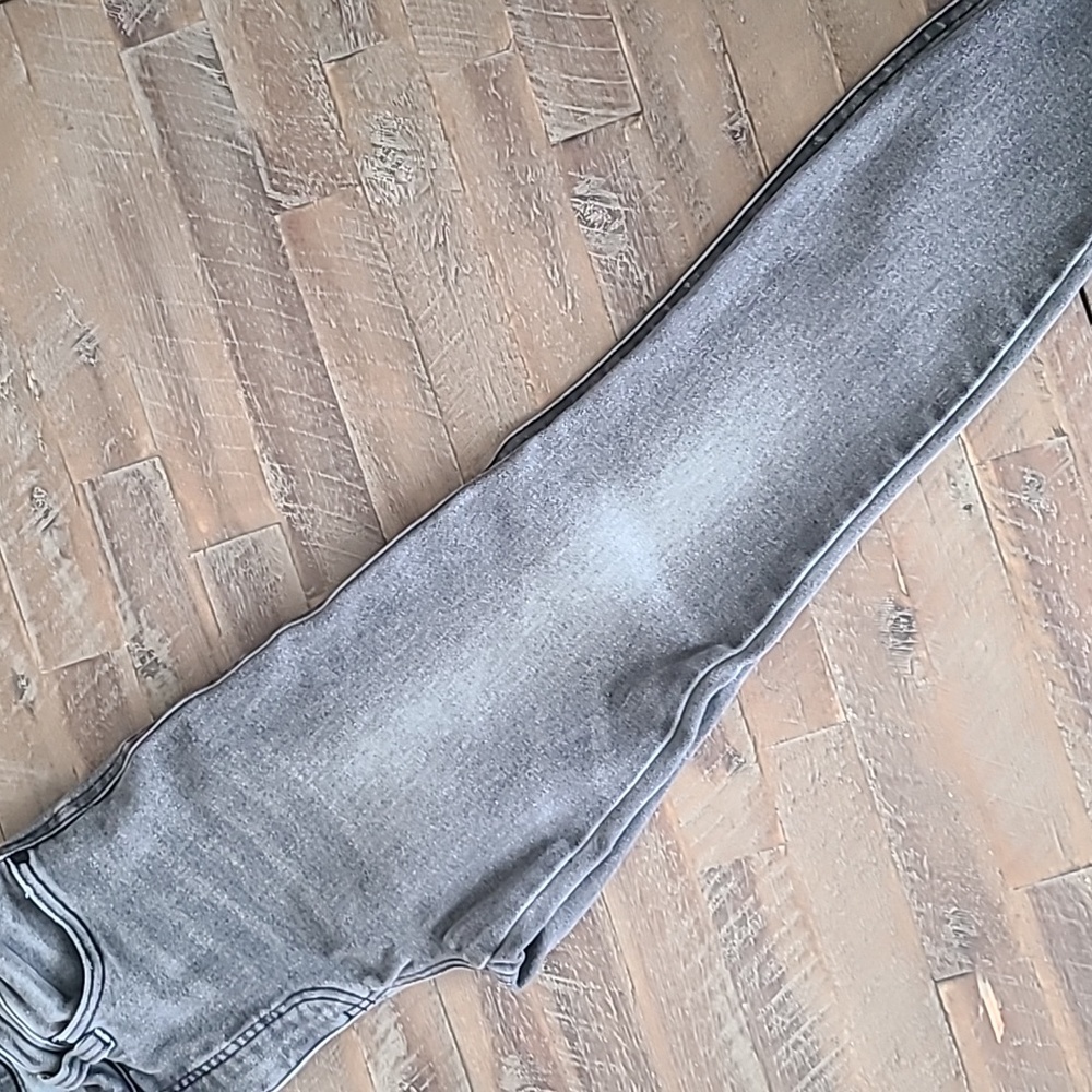 Kut from the Kloth Jeans - Picture 3 of 4